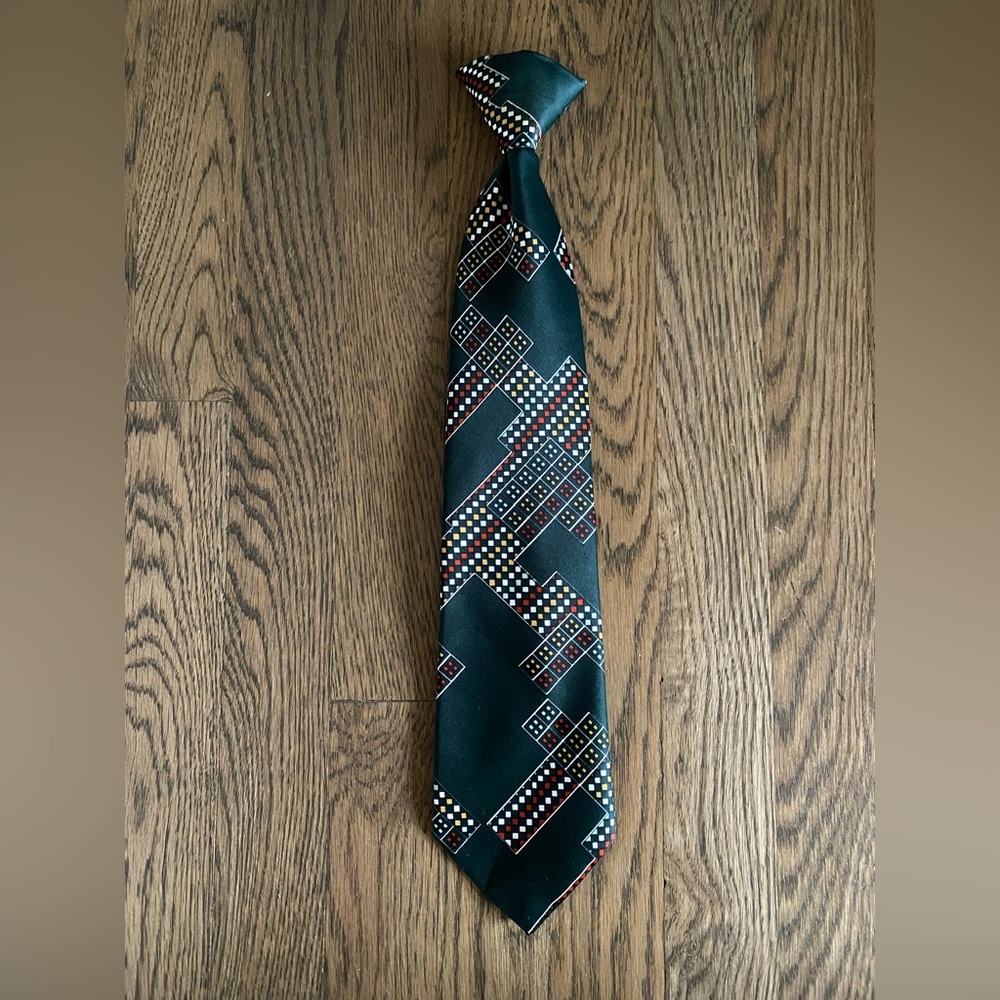 VINTAGE TIE | SNAPPER Brand. Spectacular pattern. Great colorway.